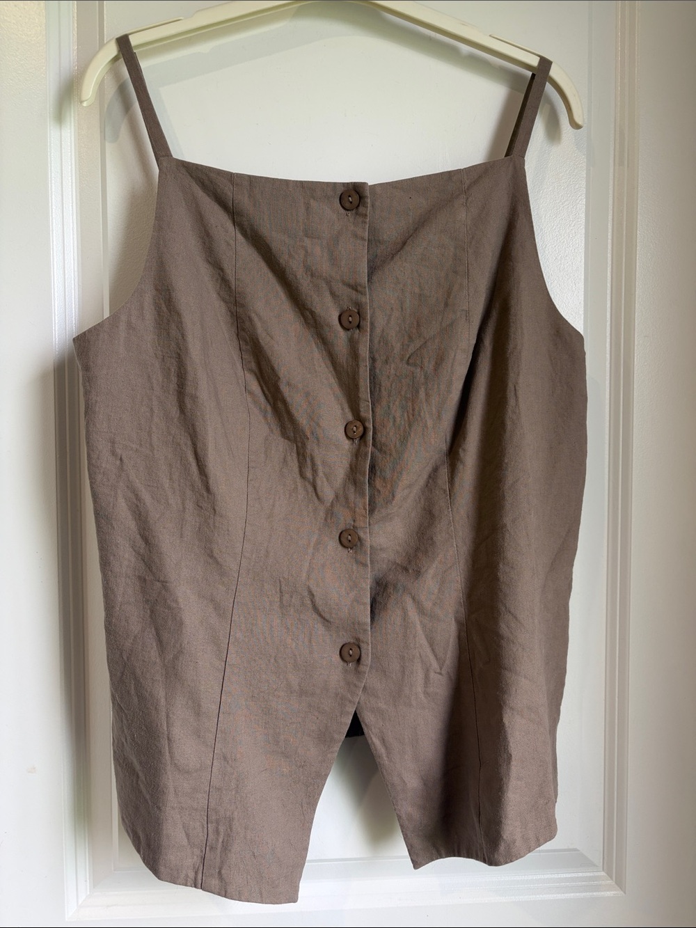 Reitmans Brown Button-Front Sleeveless Top